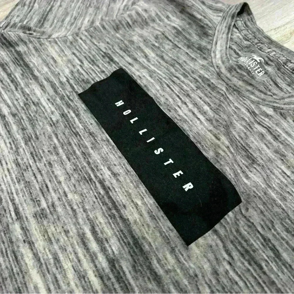 Hollister Men's Curved Hem Short Sleeve Tee Shirt Heather Gray Black Logo Size S - Picture 3 of 8